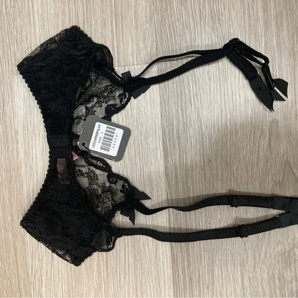 Agent Provocateur Black Lace “Love” suspender/garter belt - Picture 7 of 8